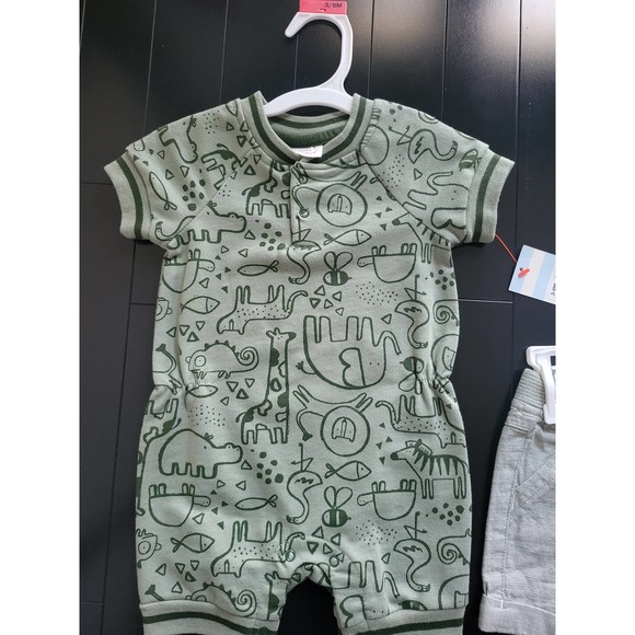 3-6 month Cat & Jack Boys Green Animal Romper & Green Shorts - Picture 2 of 5